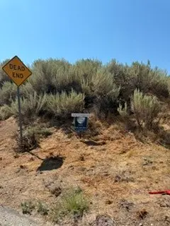14111 Ripton Road, Lake Hughes, CA 93532