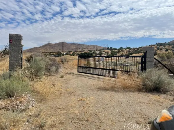 32952 Angeles Forest Highway, Palmdale, CA 93550