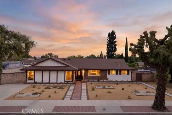 20800 Chatsworth Street, Chatsworth, CA 91311