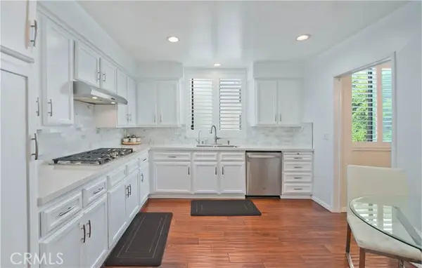 14521 Benefit  #207, Sherman Oaks, CA 91403
