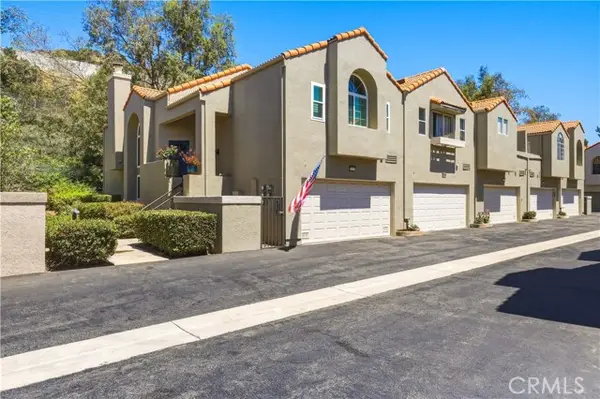 22229 Shadow Valley, Chatsworth, CA 91311