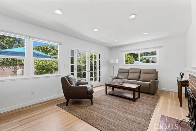 6319 Aura Avenue, Tarzana, CA 91335 - #2