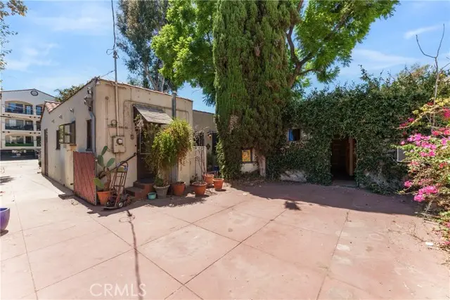 11209 La Maida, North Hollywood, CA 91601 - #3