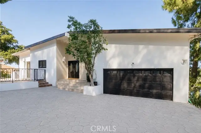 4999 Alatar Drive, Woodland Hills, CA 91364 - #2