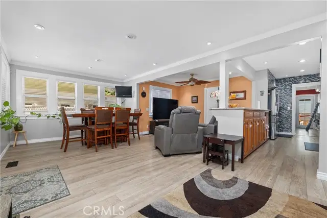 10739 Helendale, Tujunga, CA 91042 - #3