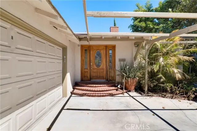 7134 Stansbury Avenue, Van Nuys, CA 91405 - #2