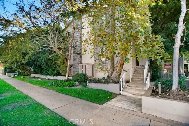 16800 saticoy  #4, Van Nuys, CA 91406 - #2