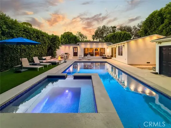 15722 Magnolia, Encino, CA 91436