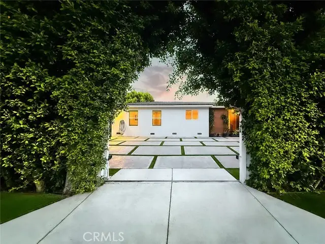 15722 Magnolia, Encino, CA 91436 - #3