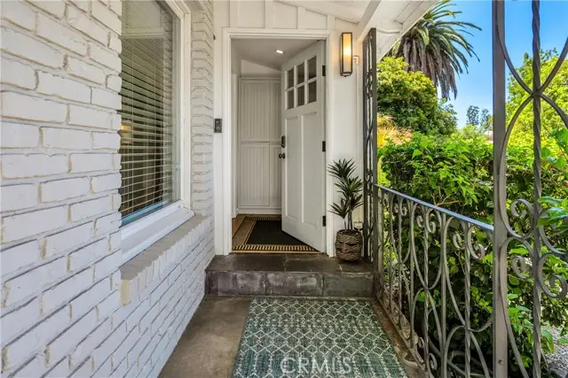5644 Tobias Avenue, Sherman Oaks, CA 91411 - #3