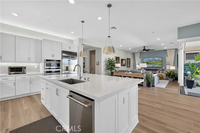 29599 Paseo Guijarro, Valencia, CA 91354 - #2