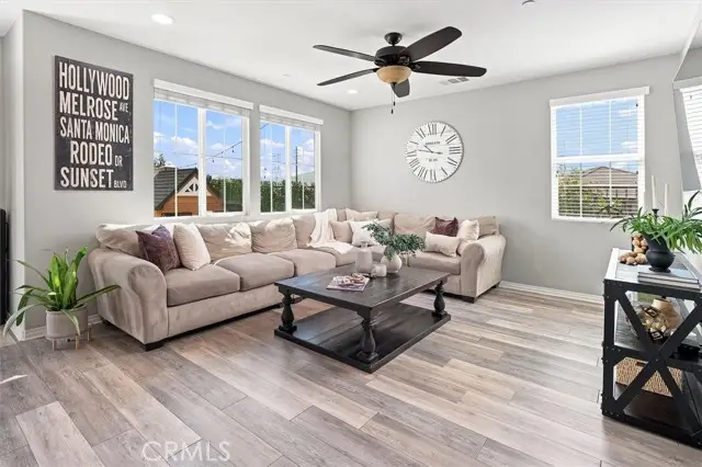 22038 Windham Way, Saugus, CA 91350 - #3