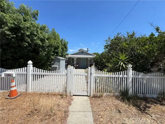 1454 Clybourn Avenue, Burbank, CA 91505 - #1
