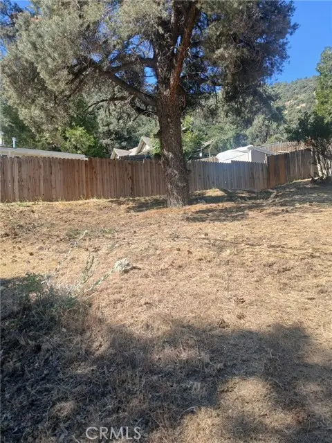 137 East End Dr., Frazier Park, CA 93225