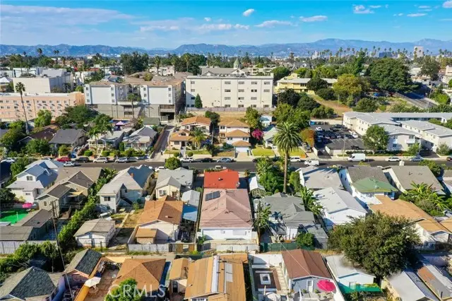 3204 W 27th St, Los Angeles, CA 90018 - #3