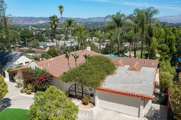 23365 Calvert Street, Woodland Hills, CA 91367