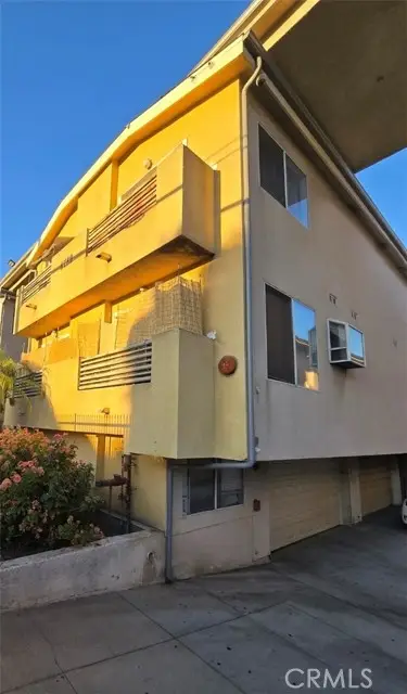 8780 Burnet  #12, North Hills, CA 91343
