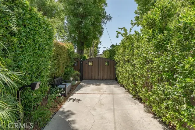 22702 Califa Street, Woodland Hills, CA 91367 - #3