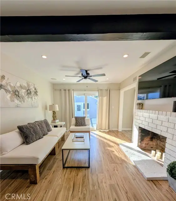 23130 Victory, Woodland Hills, CA 91367 - #2