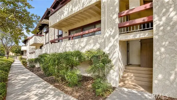27979 Sarabande Lane  #247, Canyon Country, CA 91387