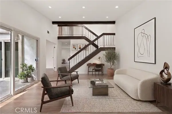 10120 Larwin Avenue  #3, Chatsworth, CA 91311