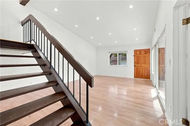 10120 Larwin Avenue  #3, Chatsworth, CA 91311 - #3