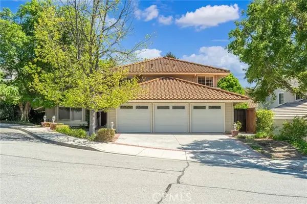 914 Sterling Oaks Court, Oak Park, CA 91377
