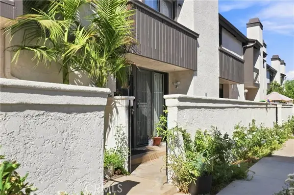 9625 Sylmar Avenue  #23, Panorama City, CA 91402