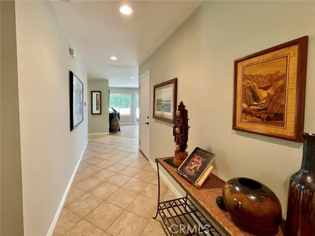 20042 AVENUE OF THE OAKS, Newhall, CA 91321 - #3
