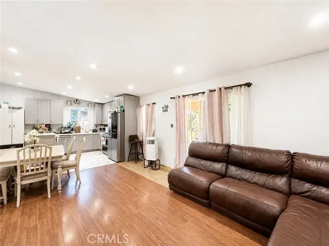 14937 Oswald, Sylmar, CA 91342 - #3