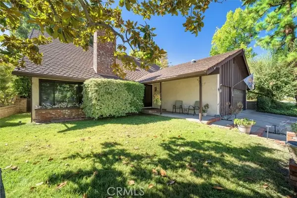 24020 Avenida Crescenta, Valencia, CA 91355