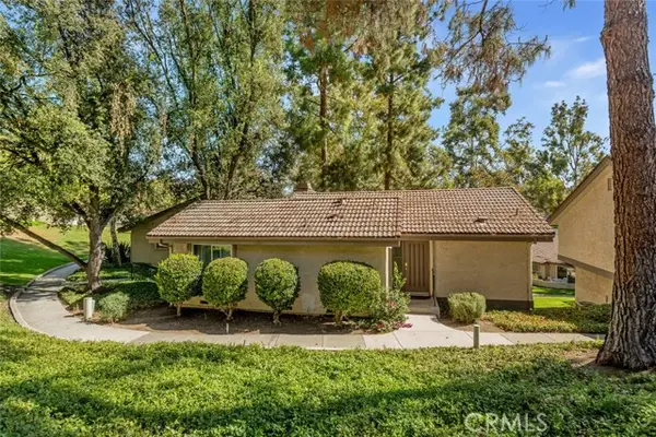 66 Mockingbird Court, Oak Park, CA 91377