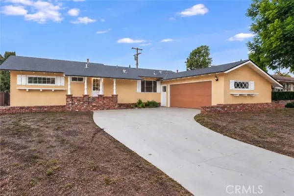 8037 Glade Avenue, Canoga Park, CA 91304