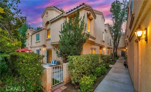25112 Steinbeck Avenue  #D, Stevenson Ranch, CA 91381