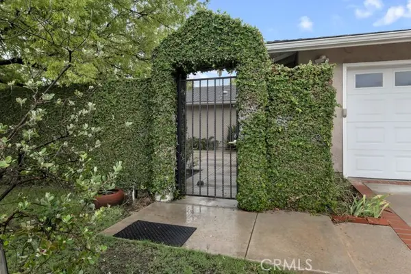 26106 Veva Way, Calabasas, CA 91302