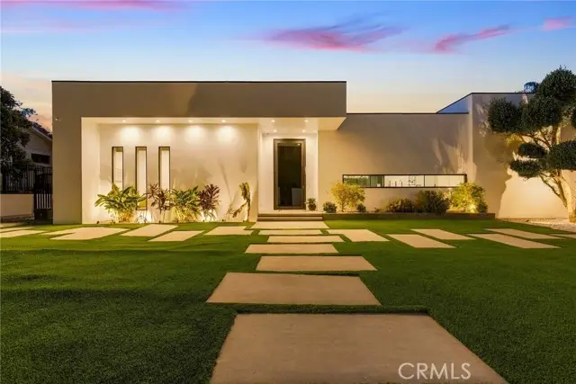 20141 Wells Drive, Woodland Hills, CA 91364 - #3