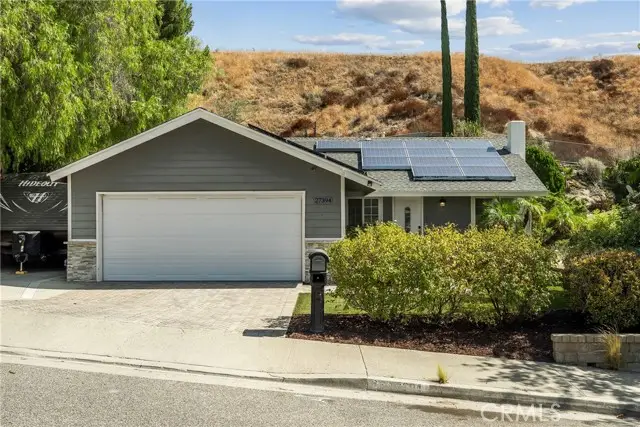 27394 Onlee, Saugus, CA 91350 - #1