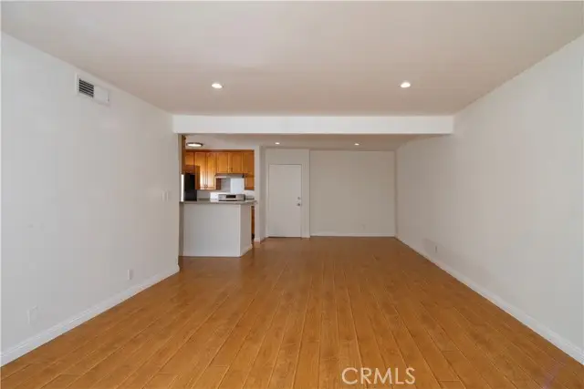 18620 Hatteras St  #249, Tarzana, CA 91356 - #3