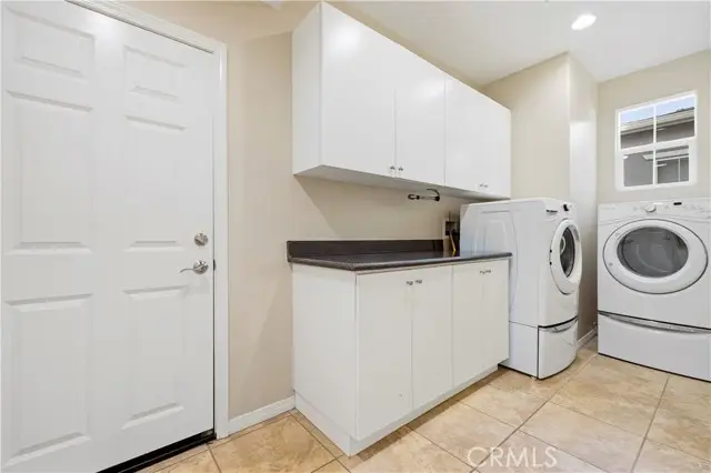 27988 Red Pine Court, Valencia, CA 91354 - #3