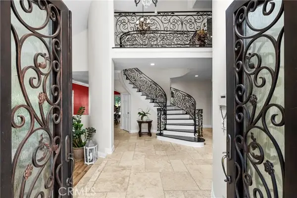 10909 Willowbrae Avenue, Chatsworth, CA 91311