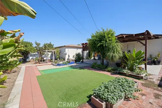8127 Wilkinson Avenue, North Hollywood, CA 91605 - #2