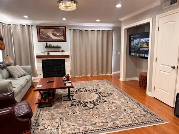 14435 Valerio  #15, Van Nuys, CA 91405