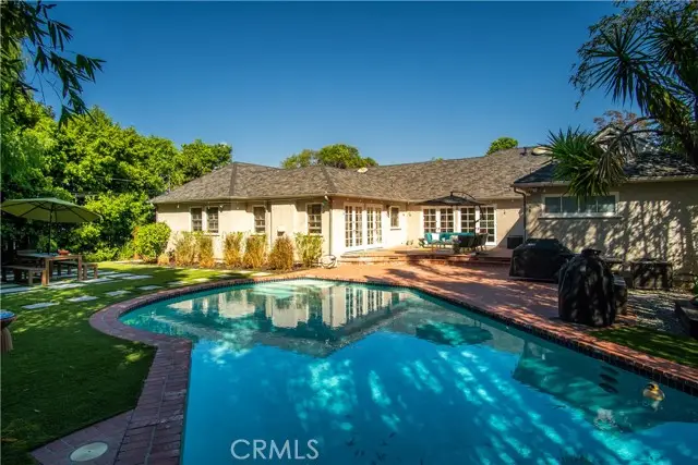 4755 Burnet, Sherman Oaks, CA 91403 - #1