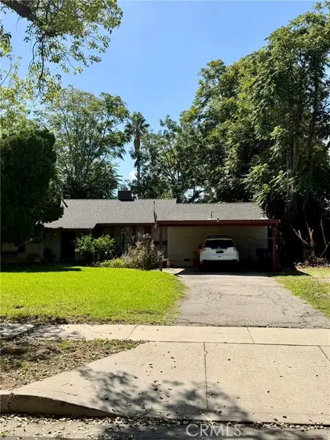 17360 Keswick Street, Northridge, CA 91325