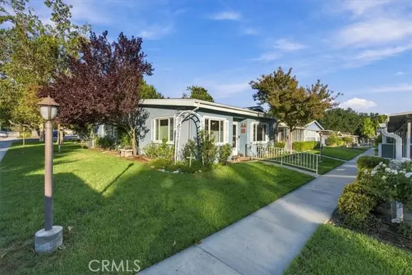 19237 Avenue Of The Oaks  #D, Newhall, CA 91321