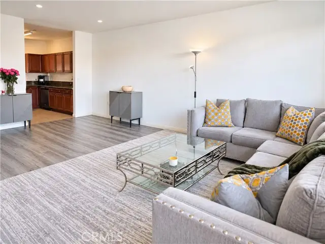 13951 Sherman Way  #301, Van Nuys, CA 91405 - #3