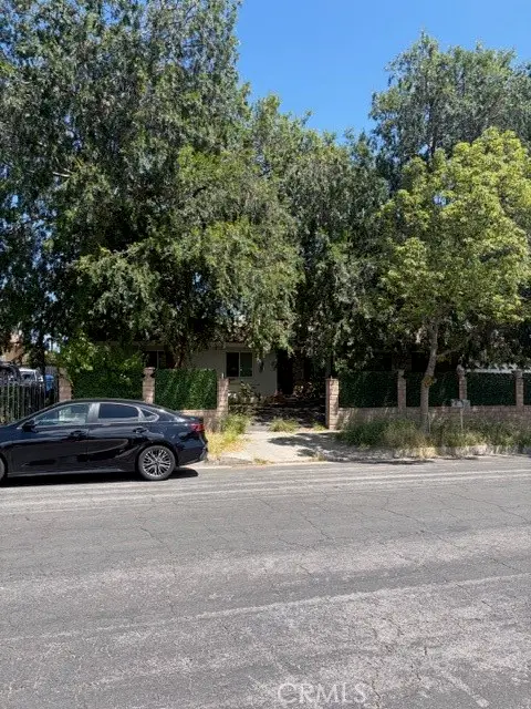 10210 Encino Avenue, Northridge, CA 91325