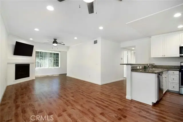 5525 Canoga Avenue  #124, Woodland Hills, CA 91367 - #1