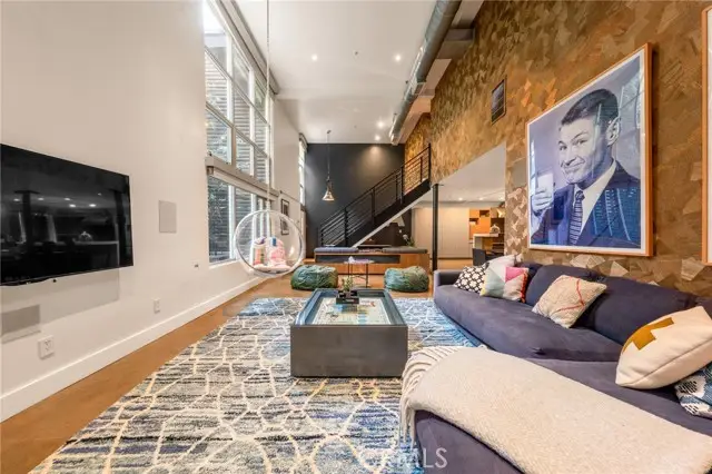 1037 Laurel Avenue  #11B, Los Angeles, CA 90046 - #2