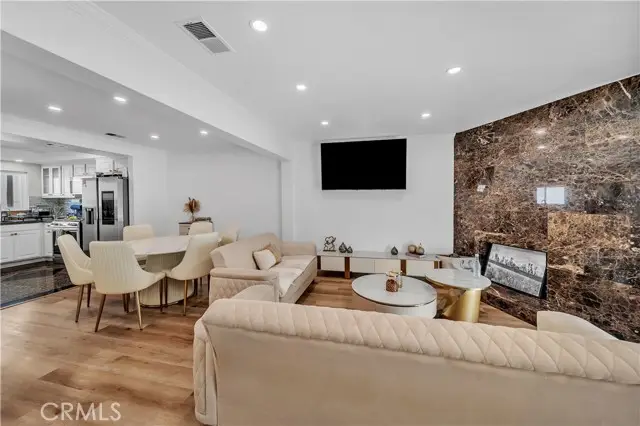13412 Burbank #2, Sherman Oaks, CA 91401 - #1